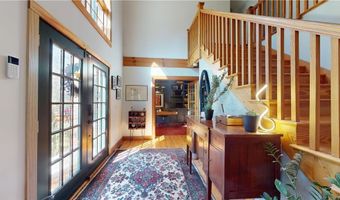 118 Carrs Trl, Coventry, RI 02827