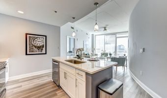 950 W Peachtree St NW 1504, Atlanta, GA 30309