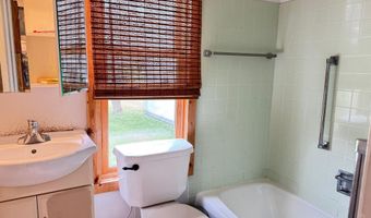 W10402 SUNSET RD, Antigo, WI 54428