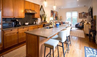 219 S ROYAL St, Alexandria, VA 22314