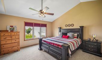 237 19th St SW, Altoona, IA 50009