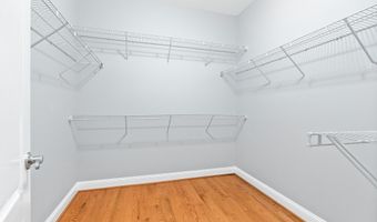 7119 BARRY Rd, Alexandria, VA 22315