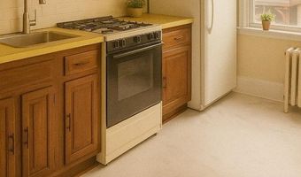 135 W 52ND St, Bayonne, NJ 07002