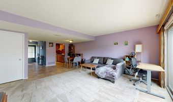 718 Peninsula Ct, Ann Arbor, MI 48105
