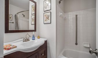 2408 GARNETT Dr, Alexandria, VA 22311