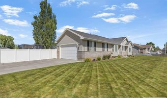 3840 Summerwood Ln, Ammon, ID 83406