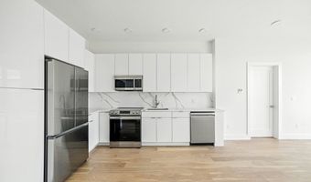 38 Hichborn 203, Boston, MA 02135