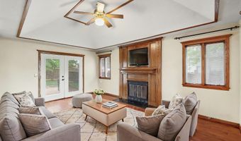 4628 N Farmstead Ct, Bel Aire, KS 67220