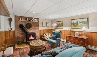 193 Finley Dr, Bennington, VT 05201