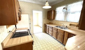 809 Logan St, Alton, IL 62002