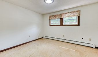 58 Towne Dr, Berlin, CT 06037