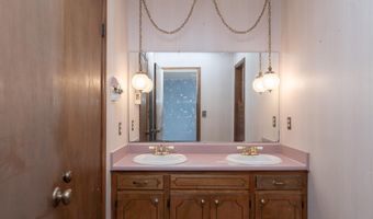 221 Greenland Rd, Anderson, SC 29626