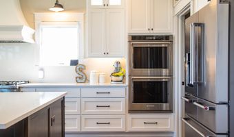 4264 Chapel Hill Ct, Bargersville, IN 46106