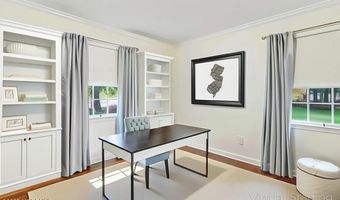 135 Ivy Hill Dr, Aberdeen, NJ 07747