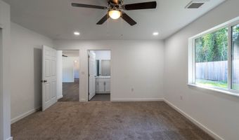 501 NORTH Ave, Bandon, OR 97411