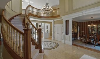7 Champagne Ter, Bedford, NH 03110