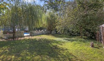 28 W Park Ave, Belford, NJ 07718