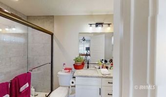 1107 E Old Glory Way, Big Water, UT 84741