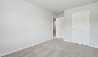 157 Village Green Dr, Adairsville, GA 30103