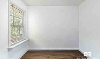 10 Middleton Ln, Atmore, AL 36502