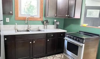 111 Central St, Brattleboro, VT 05301