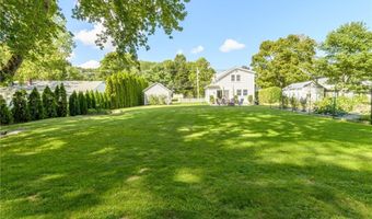 76 W Allenton Rd, North Kingstown, RI 02852