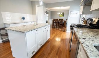 88 Phillip Ave, Cumberland, RI 02864