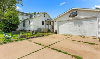 712 S MAIN St, Abingdon, IL 61410
