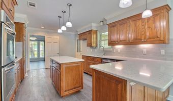 3328 Tezcucco Dr, Baton Rouge, LA 70820
