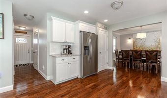 37 Union St, Lincoln, RI 02865