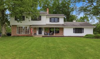 807 Hillcrest Dr, Ashland, OH 44805