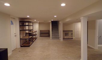 5915 BROOKLAND Rd, Alexandria, VA 22310