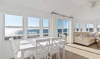 8 Belaire Mnr, Old Saybrook, CT 06475