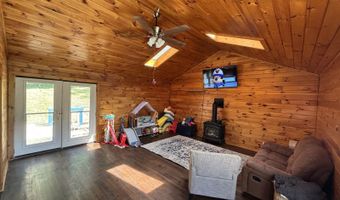8282 Salem, Athens, OH 45701
