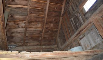 234 County Rd, Becket, MA 01223