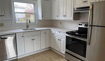 4 Almy Ct 2, Newport, RI 02840