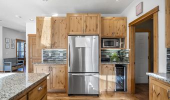 17130 Mayfield Dr, Bend, OR 97707