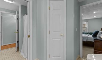 44 Knoll Pl D, North Providence, RI 02904