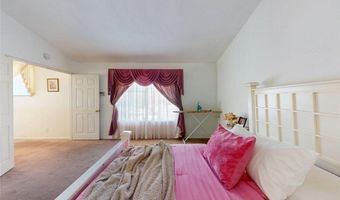 220 S Linhaven Cir, Anaheim, CA 92804