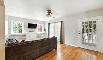 1010 69th St, Los Angeles, CA 90044