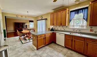 15 Hannah Lee Rd, Barnegat, NJ 08005