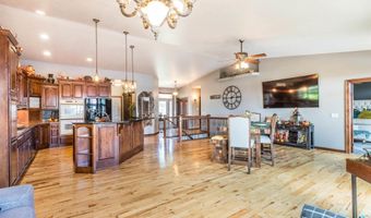 512 S Country Club Ave, Brandon, SD 57005