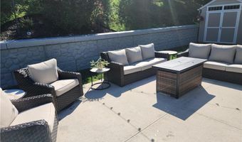 139 Frank Dr, Allen, PA 18067