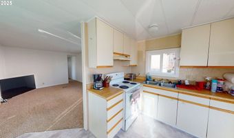 15765 S HIGHWAY 101 4, Brookings, OR 97415