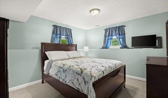 38 County St, Blackstone, MA 01504