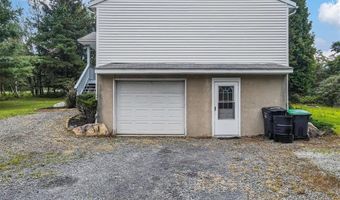 1842 Glacier Dr, Tunkhannock, PA 18610