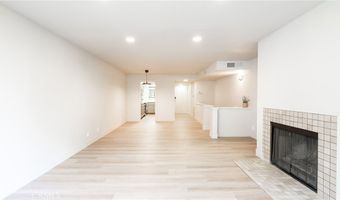 1900 Vine 214, Hollywood, CA 90068