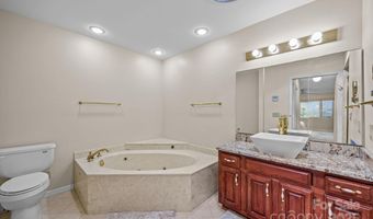 68 Stony Rdg, Asheville, NC 28804