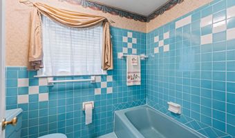 5608 LONGVIEW Dr, Adamsville, AL 35005