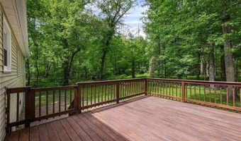 210 Keach Pond Dr, Glocester, RI 02814